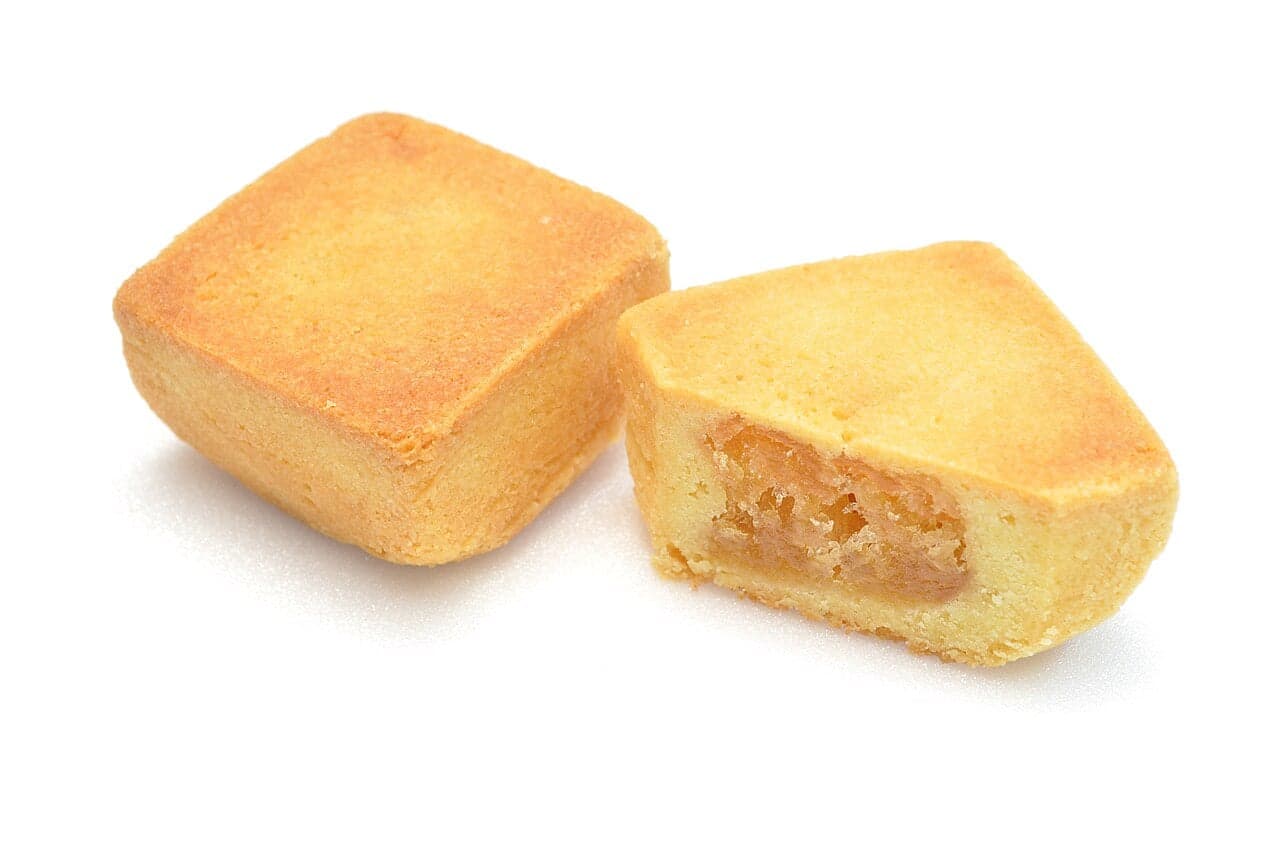 Small rectangular Taiwanese pineapple cakes on a plate